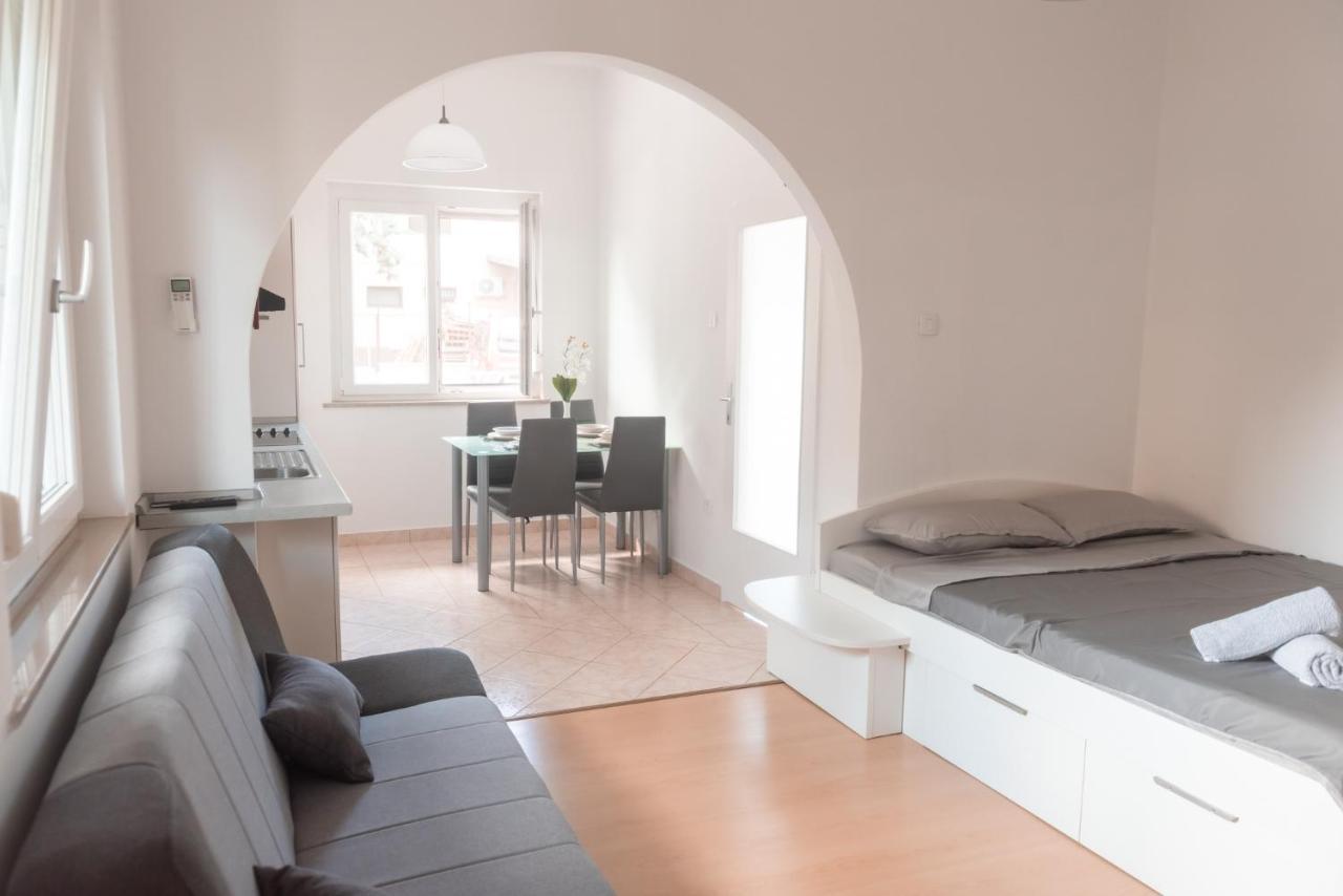 Studio ENIG Izola Esterno foto